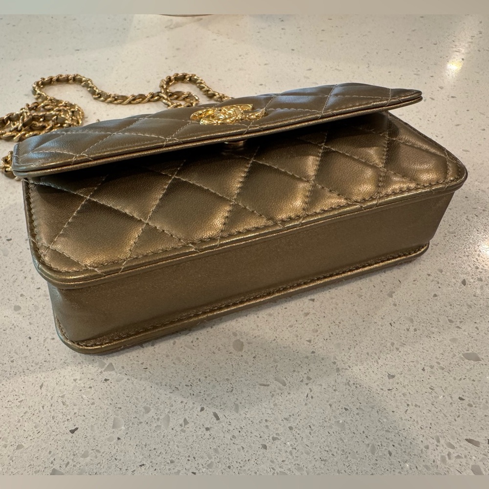 Rare CHANEL Mini Quilted Flap Bag - Picture 14 of 14